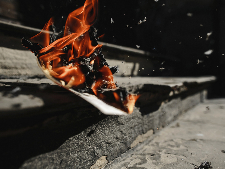 За неделю в Красноярском крае ликвидировали 100 пожаров