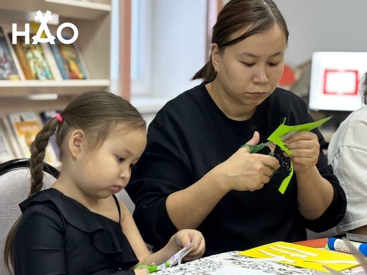 В Ненецкой центральной библиотеке прошел мастер класс по изготовлению открыток