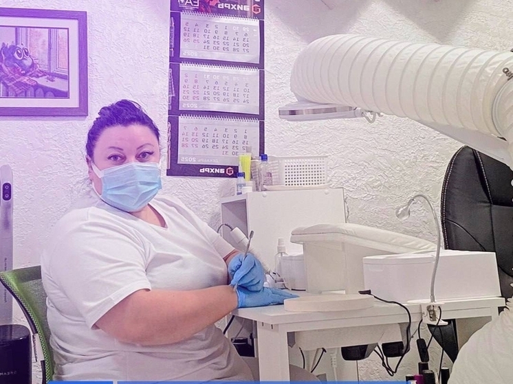 Соцконтракт помог белгородке расширить маникюрный бизнес