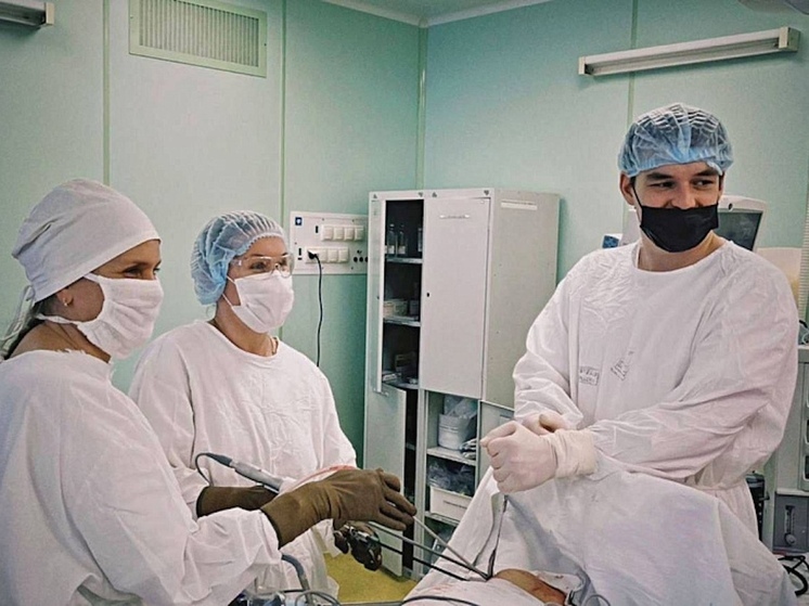 В Архангельске впервые удалили щитовидную железу новым методом