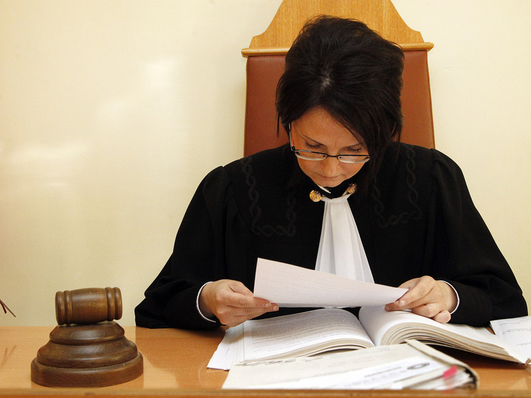 Экс-начальник Иркутского СИЗО получил срок за «пресс-хаты» для обвиняемых