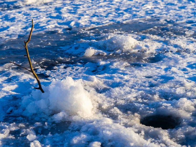 На озере под Миассом нашли тело мужчины