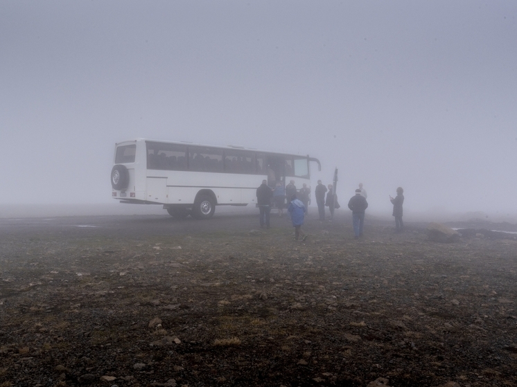 В Норильске сгорел автобус во время движения по городской дороге