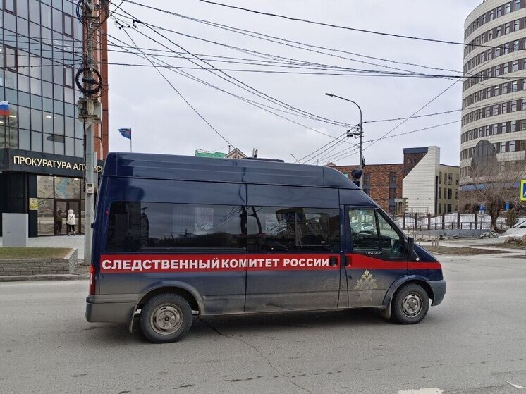 Вице-спикера Алтайского Заксобрания доставили в СК