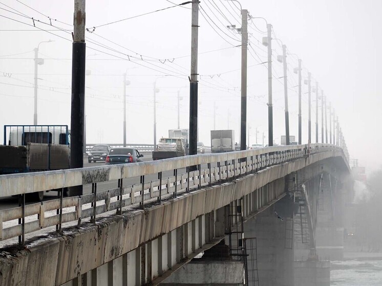 Прокуратура Омской области проверяет сообщения о задержке зарплаты на ремонте моста ВЛКСМ