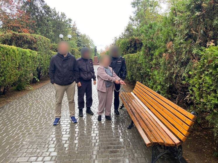 Жительница Евпатории осуждена на 7 лет колонии за кражу телефона и хищение денег