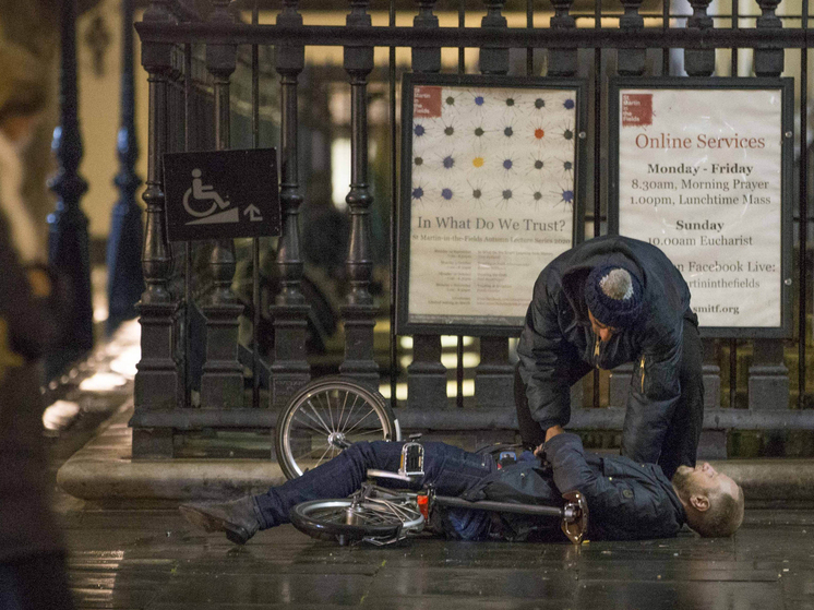 Такер Карлсон: коренные британцы уничтожают себя через тихую агонию отчаяния и абортов