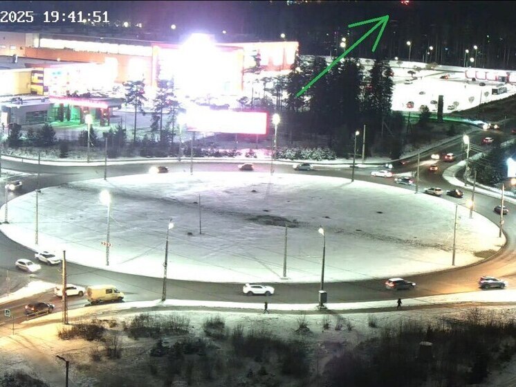 Причиной пожара таунхауса, в котором пострадали три человека, мог стать фейерверк