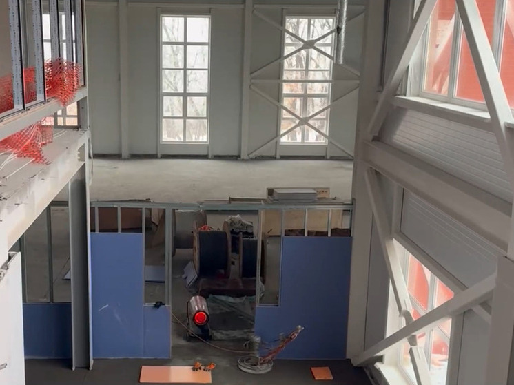 Сергей Кравчук проверил строительство спортивно-досугового центра в Хабаровске