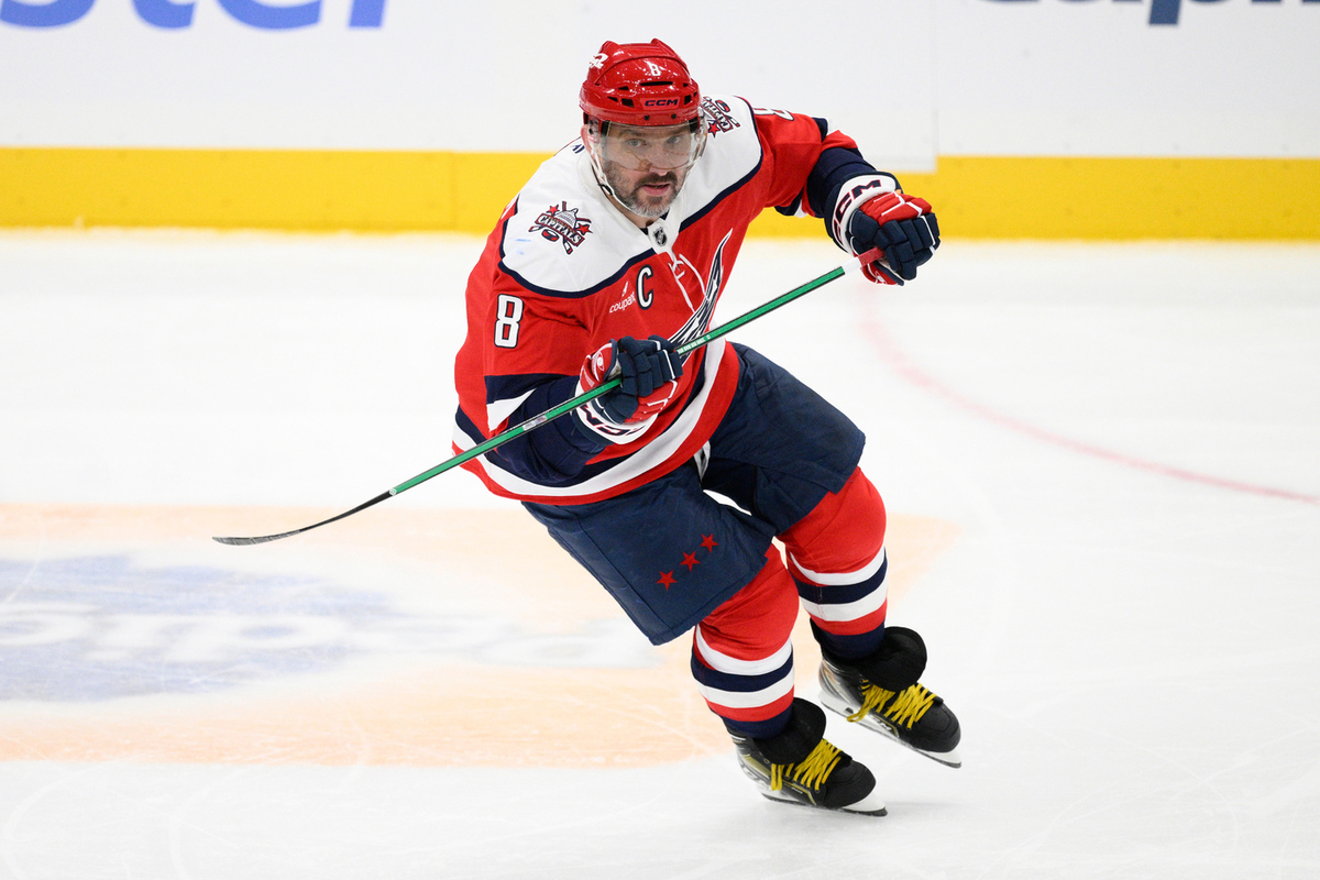 Только одному воспитаннику отечественной хоккейной школы удалось отличиться в малонасыщенный воскресный игровой день в Национальной хоккейной лиге