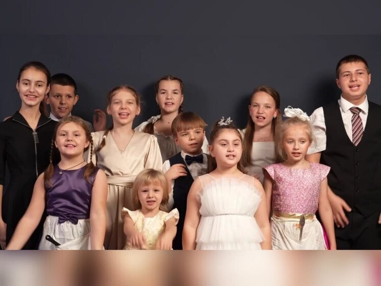 Юные чтецы Мелитополя записали трогательное поздравление для своих мам