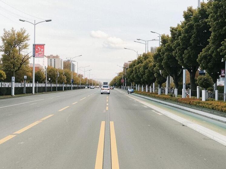 ДТП с тремя фурами и легковушкой произошло на трассе в Дагестане