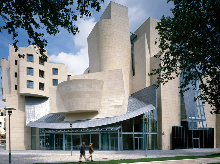 Парижская Cinémathèque Française закрыта из-за нашествия клопов