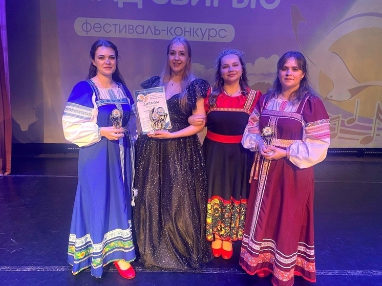 Вокалистки из Алеховщины завоевали Гран-при на фестивале «Песни над Свирью»