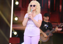 Лариса Долина ещё вчера была неприкасаемой