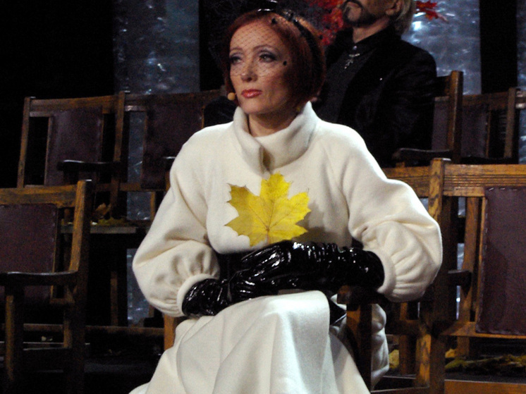 Лариса Долина столкнулась с волной хейта и серией отмен после того, как суд встал на ее сторону в квартирном вопросе