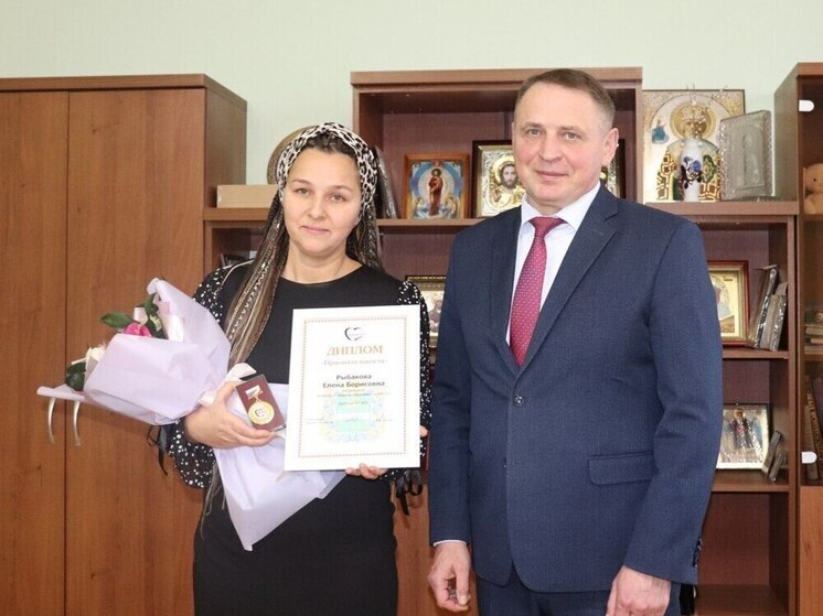 Жительнице Мещовска вручили почётный знак "Признательность"