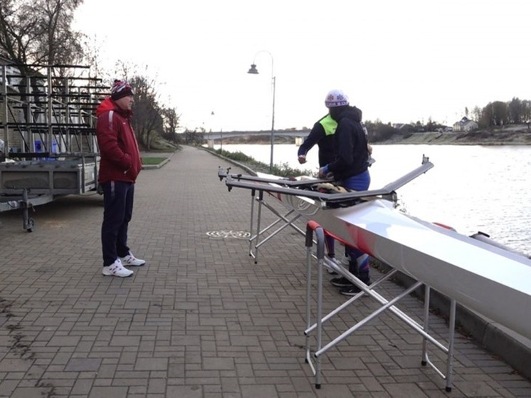 Правительство Псковской области закупает инвентарь и оборудование для спортсменов