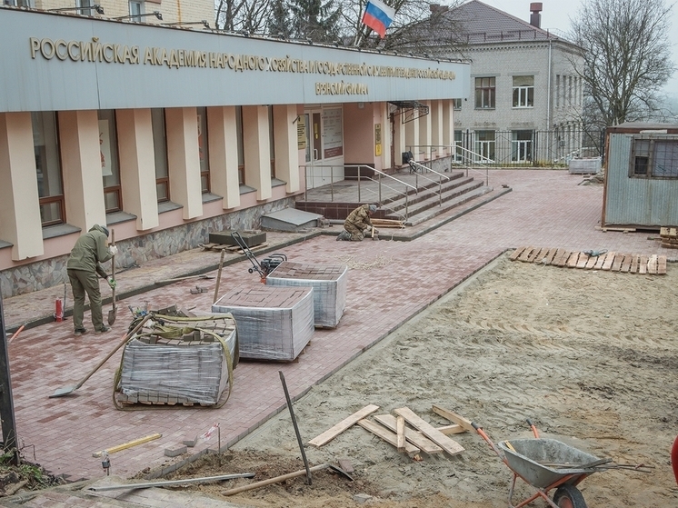 В Брянске завершается капитальный ремонт улицы Горького