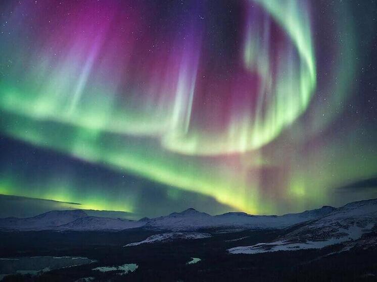 Магнитная буря 2 декабря 2025 года: мощный солнечный удар промахнулся