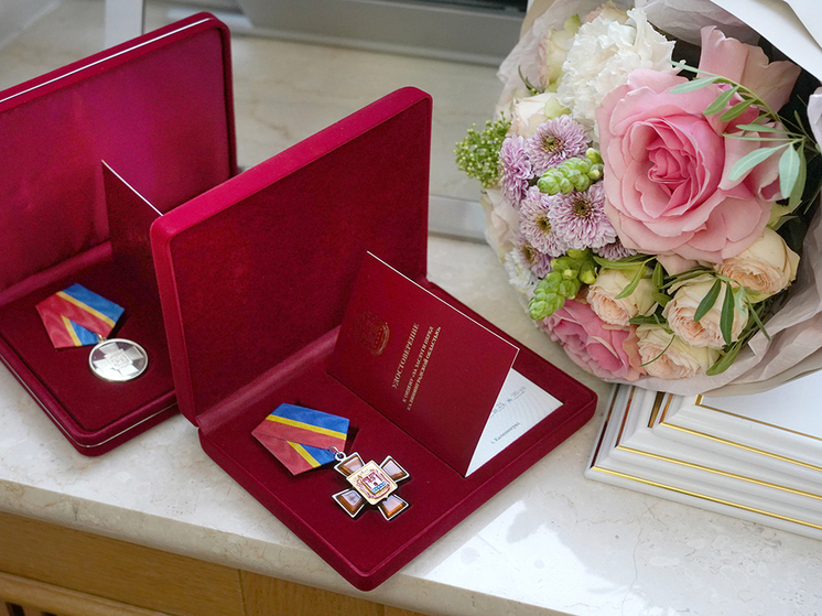 Калининградских чемпионов Сурдлимпиады наградили в правительстве области