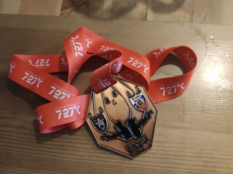 Хакасский стрелок привез награду со всероссийских соревнований по стрельбе из пистолета