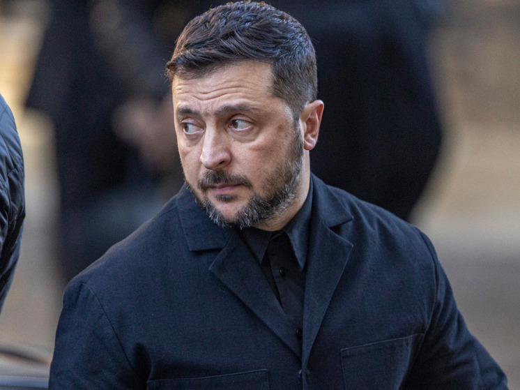 Politico: Киев боится, что США хотят обойти Зеленского в переговорах по Украине