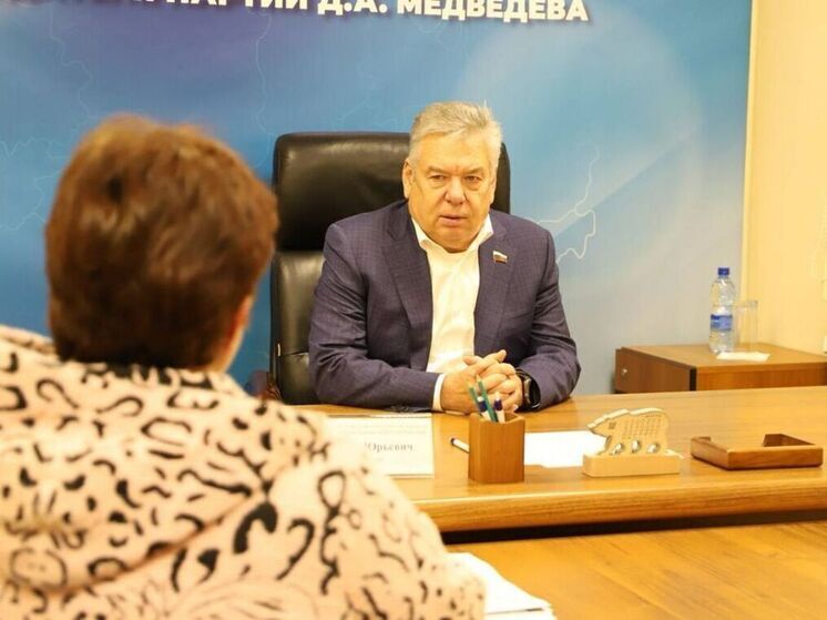 Николай Воробьев провел традиционный прием в честь Дня рождения партии