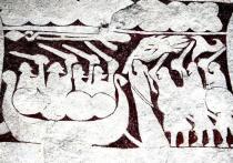 Заведения с интерьерами «под средневековую лавку», логотипы с воронами Одина и топорами, названия вроде «Драконья кровь» или «Мёд Вальхаллы» — всё это создаёт образ, будто бы суровые скандинавские воины ежедневно утоляли жажду медовухой. Однако историческая правда, как пишет австралийская The Conversation (статью перевели ИноСМИ), оказалась куда прозаичнее и интереснее навязанного поп-культурой штампа.