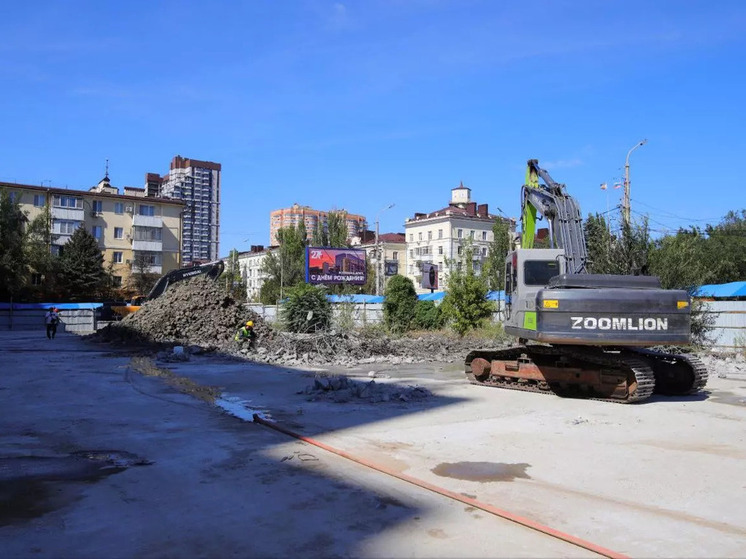 Глава Ростова: Проект строительства фонтана возле гостиницы «Амакс» постепенно реализуется