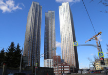 По данным аналитиков девелоперской компании «Град Девелопмент», за последние 36 месяцев московские новостройки стали выше в среднем на 3%, а их средняя этажность достигла 21,8 этажа