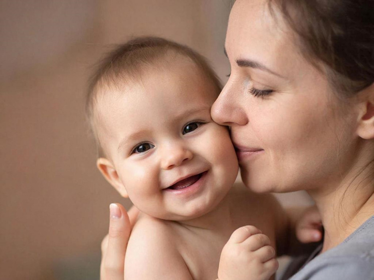 С начала года костромским семьям с детьми выплатили почти 8 млрд рублей