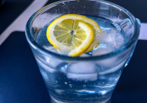 Обезвоживание — опасное состояние, которое возникает, когда организм теряет слишком много жидкости и электролитов