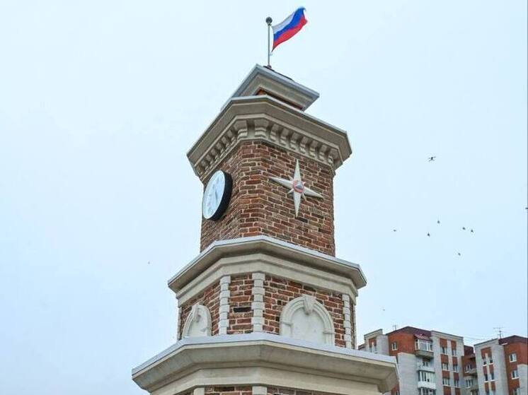 В Гатчине открыли Сквер спасателей с мемориалом в честь погибших сотрудников МЧС