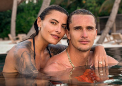 «Красивая фигура»: возлюбленная Зверева ошеломила снимками в черном купальнике. ​​​​​​