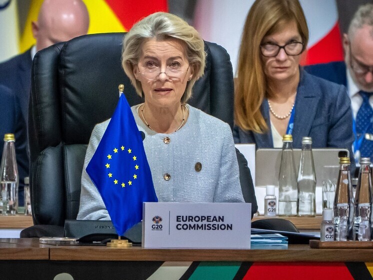 Фон дер Ляйен заявила о прогрессе в переговорах по Украине