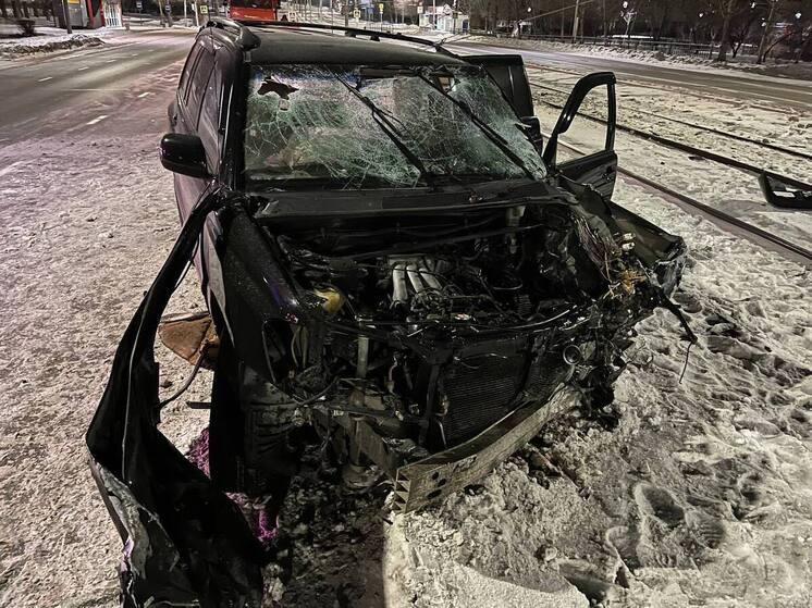 Устроившего в Улан-Удэ гонки с преследованием пьяного водителя иномарки остановила электроопора