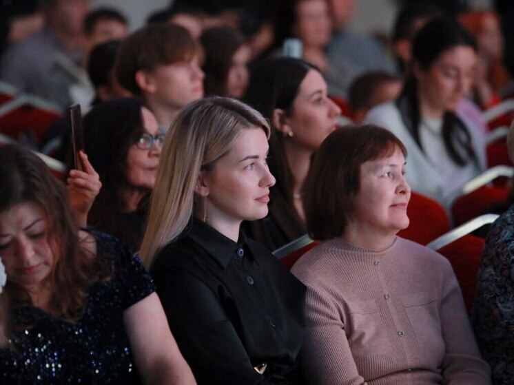 Новосибирск чествовал многодетных матерей и матерей участников СВО