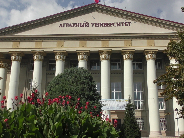 Волгоградский университет получил предостережение от Рособрнадзора