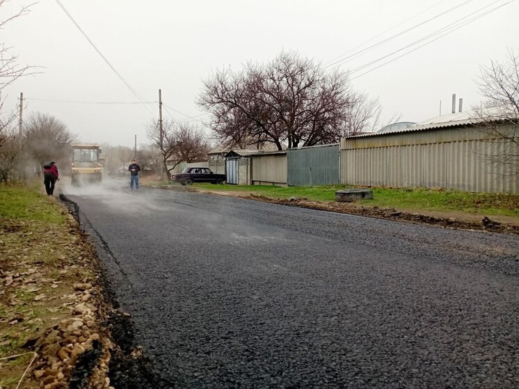В Луганске продолжают восстанавливать дороги