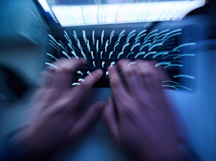 Депутат Немкин предупредил россиян о мошеннических схемах с «фондами инвестиций в ИИ»