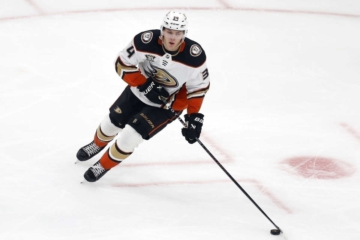 Гол и паc Минтюкова помогли "Анахайму" обыграть "Сент-Луис" в матче НХЛ