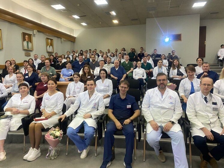 Тюменский губернатор поблагодарил врачей за профессиональное мастерство