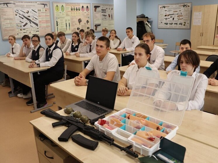 В ДНР школы получают современное оборудование для кабинетов ОБЗР и «Технологии»