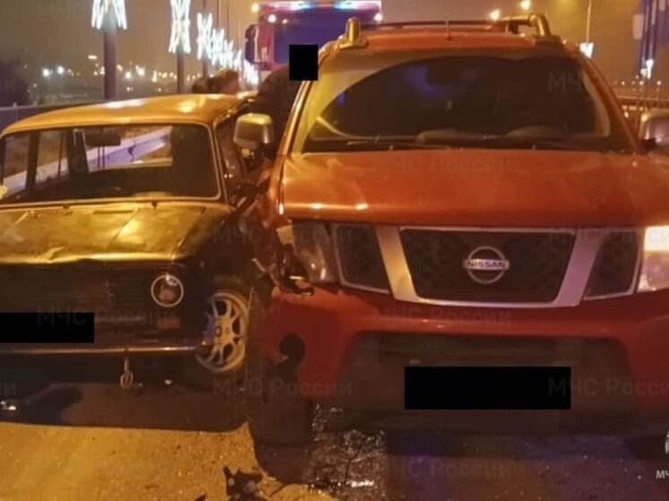 Nissan и «копейка» не поделили дорогу в Калуге