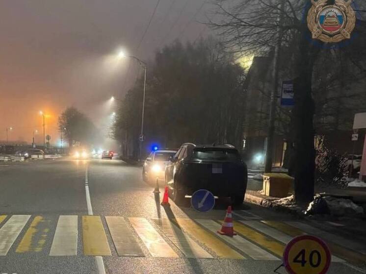 В Калининграде автомобиль сбил девушку на пешеходном переходе