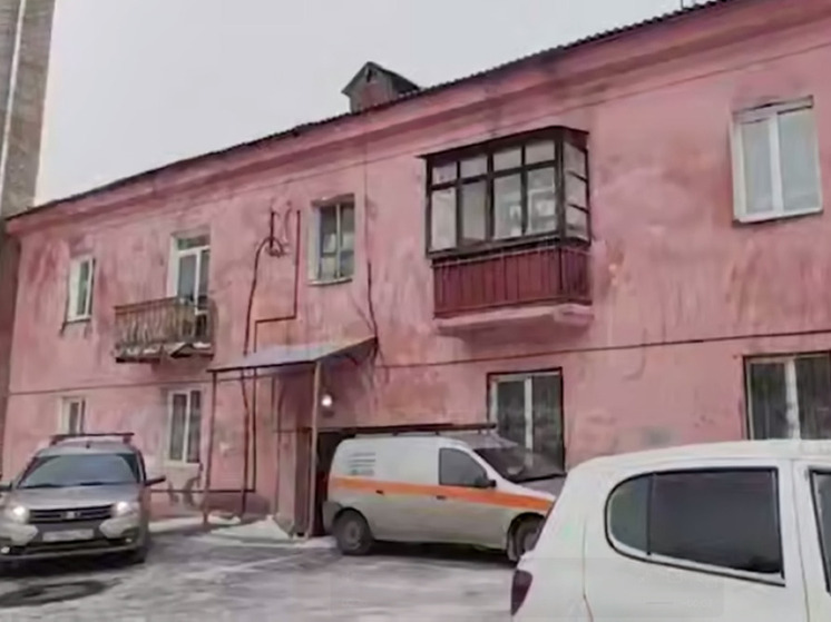 Житель Красноярска получил травмы во время обвала перекрытий