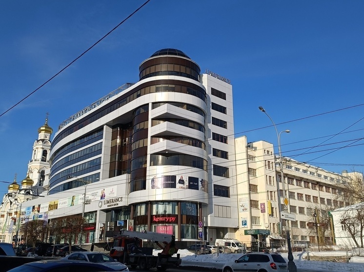 Здание общежития ДОСААФ в Екатеринбурге лишили статуса выявленного памятника