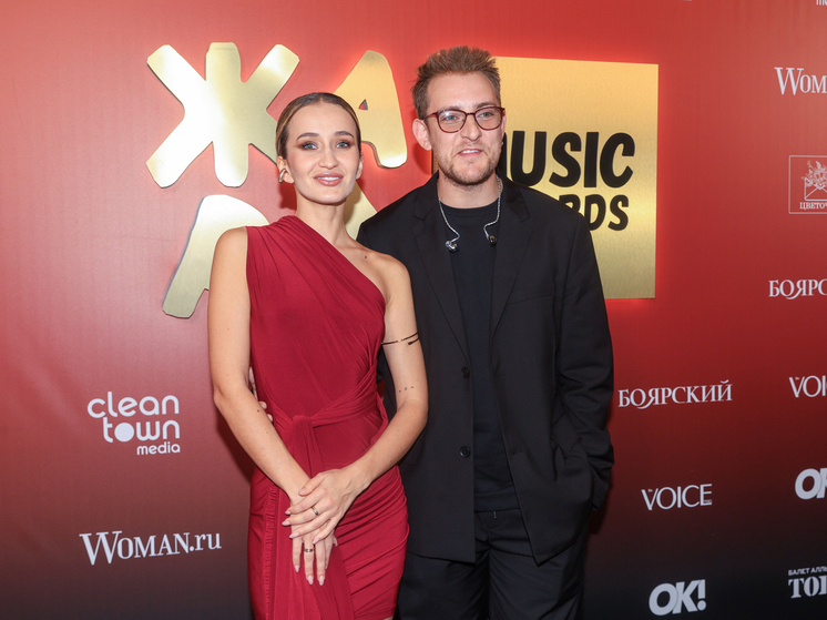 После пяти лет брака дуэт Nansi & Sidorov сыграли свадьбу