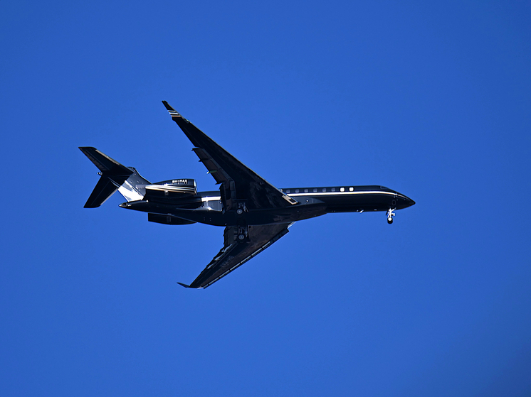 Самолет из CША, предположительно, с Уиткоффом, пересек границу России